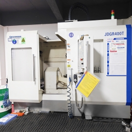 五軸加工（gōng）中心