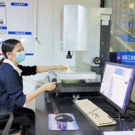 影像（xiàng）測量（liàng）儀